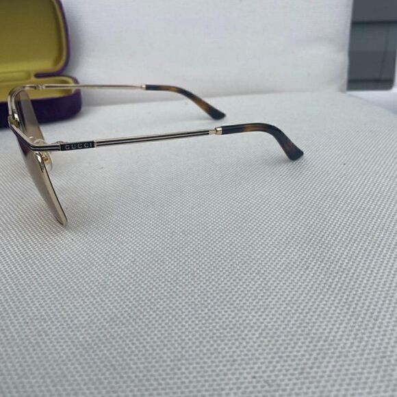 NIB Gucci GG0821S Rectangular Sunglasses